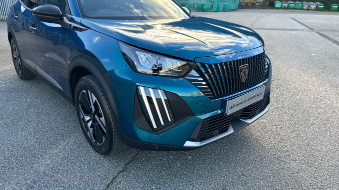Peugeot 2008 115kW Allure 54kWh 5dr Auto Electric Estate - Image 23